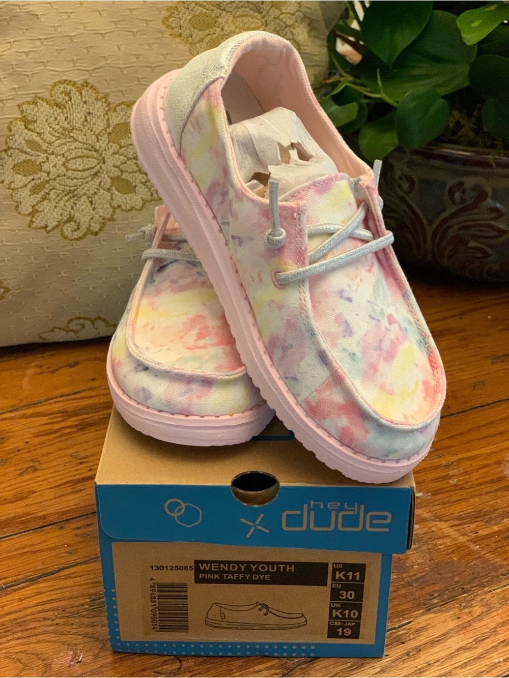 Hey Dude Wendy Youth Pink Taffy Tie-Dye Kids Shoes. NWT